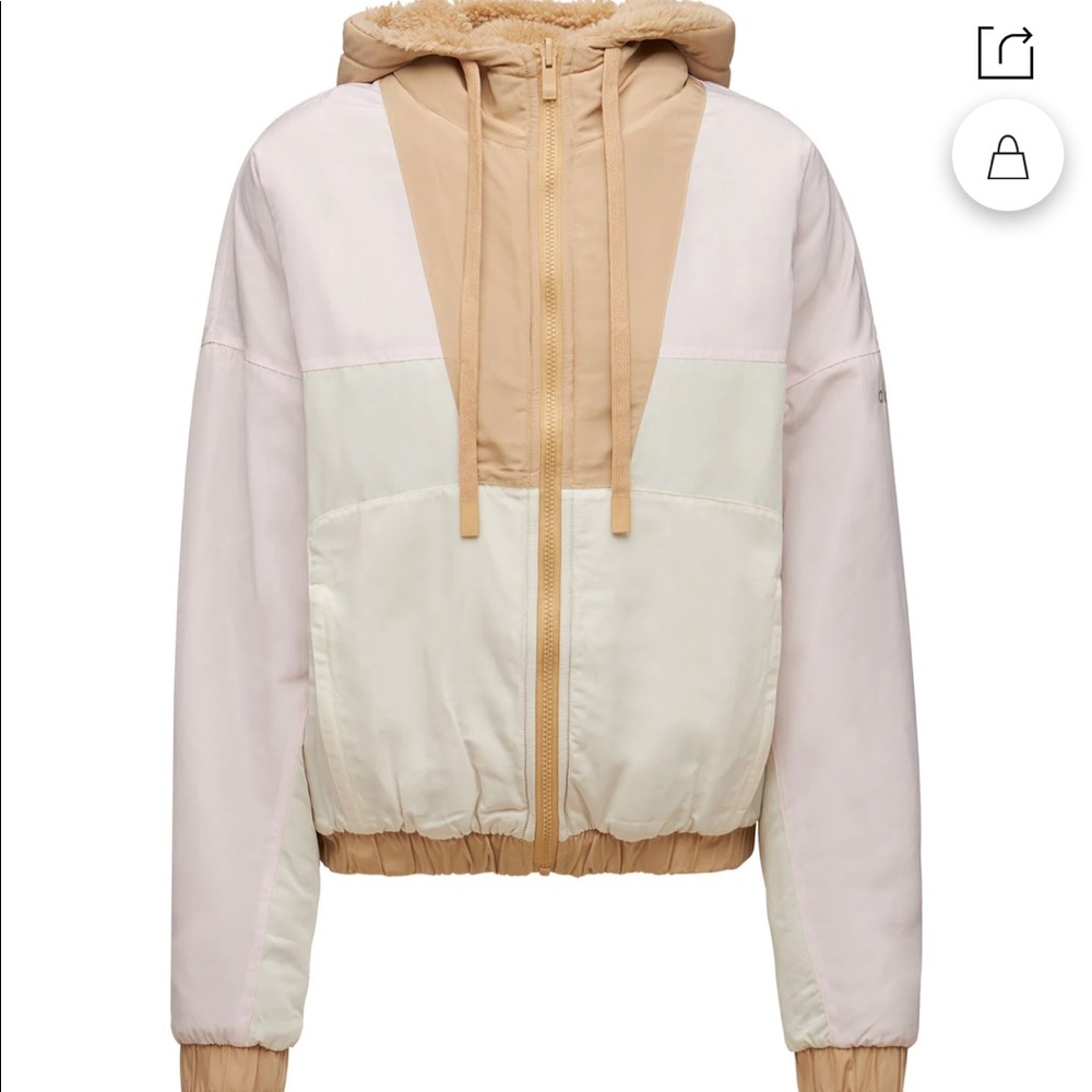 ALO YOGA
Duality Reversible Fleece Jacket In Camel